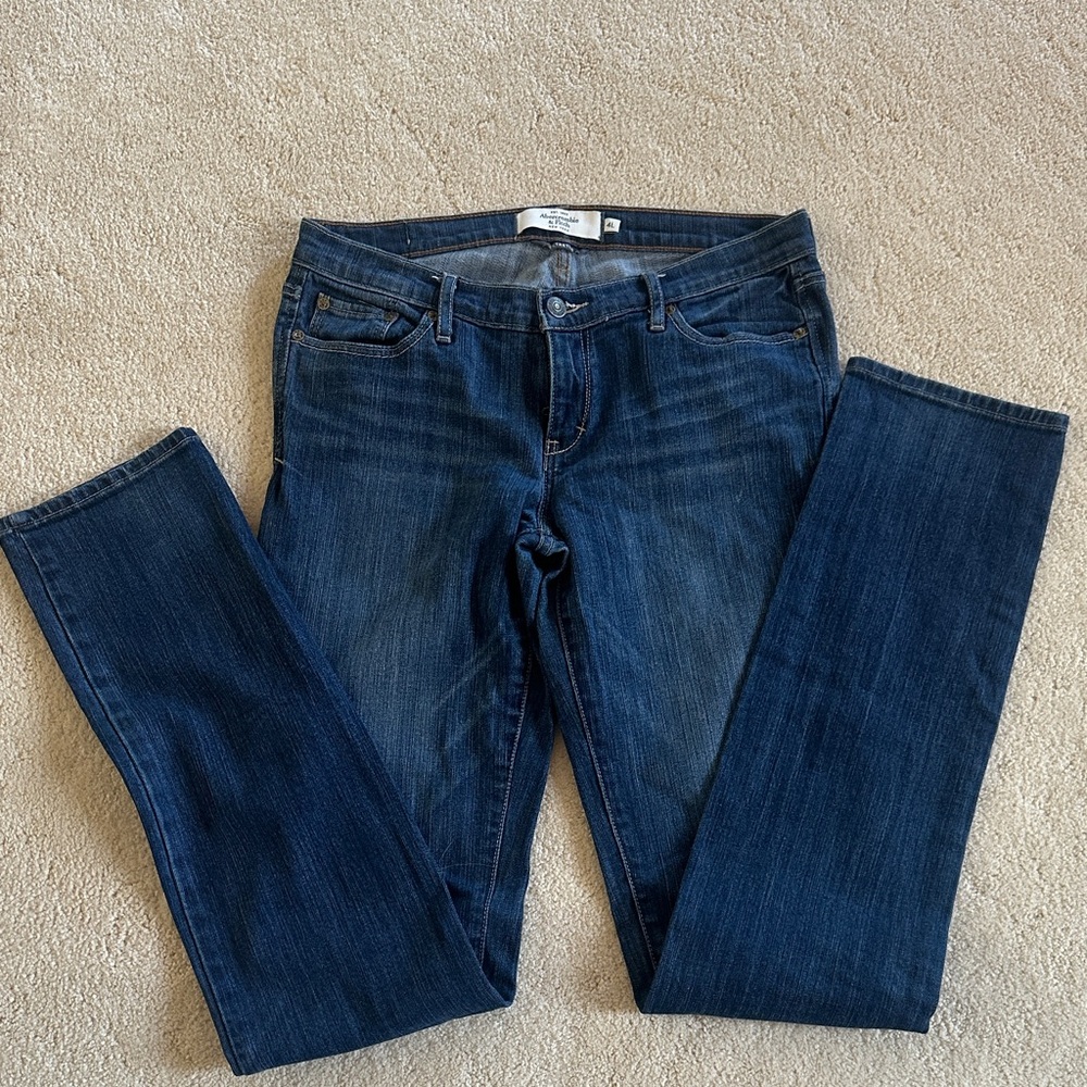 Abercrombie & Fitch Dark Blue Skinny Jeans size 4L